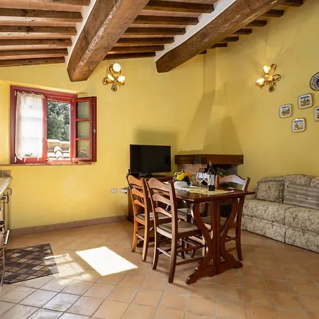 Holiday home Borgo Mommialla Casa Alessandra