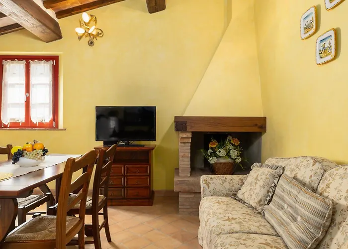 Borgo Mommialla Casa Alessandra Nyaraló